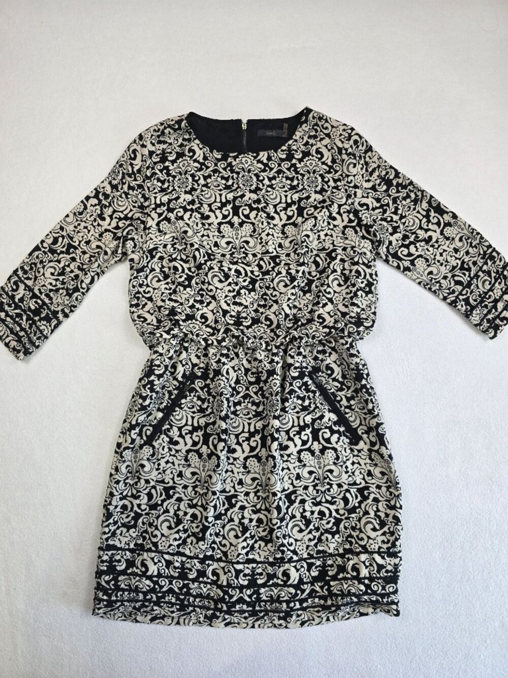 THML Small Black & Beige Short Dress Anthropologie